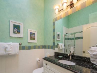 Spacious Bathroom